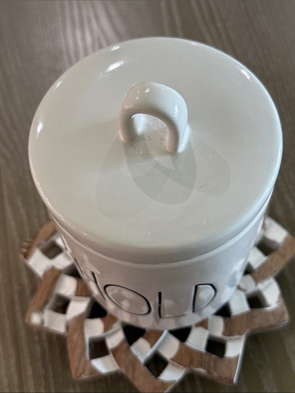 Rae Dunn White Ceramic 'HOLD' Canister with Lid NWOT - Picture 2 of 9